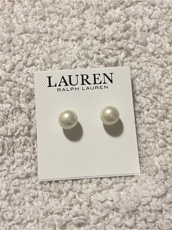 Ralph Lauren Accessories - Ralph Lauren Cream Pearl Stud Earrings